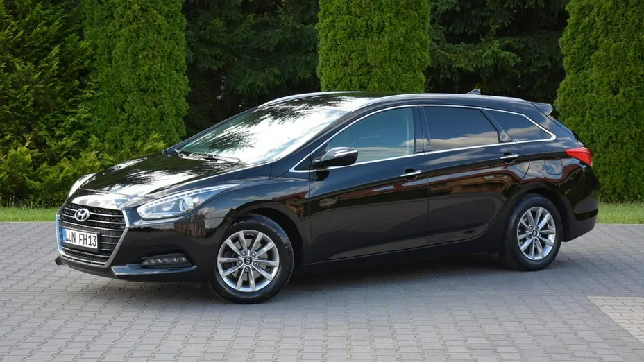 HYUNDAI i40 -