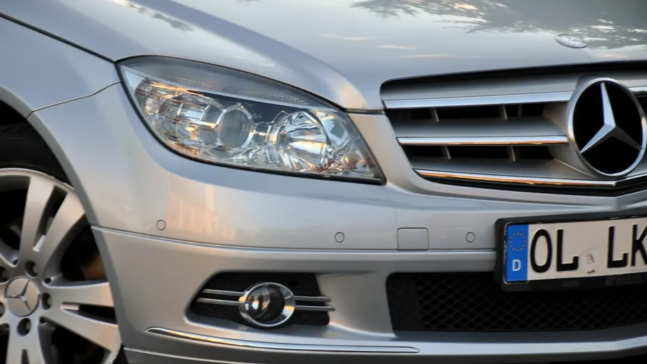 MERCEDES-BENZ C Klasa -