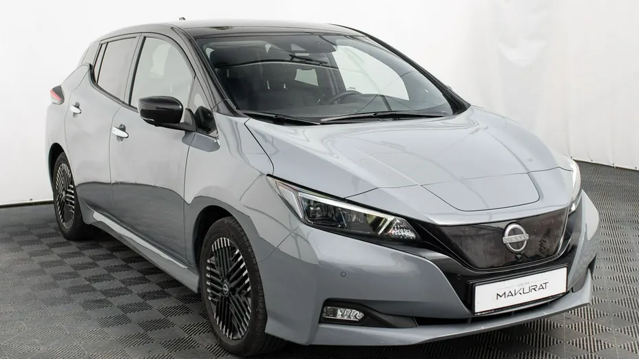 NISSAN Leaf -