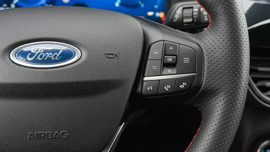 FORD Kuga -