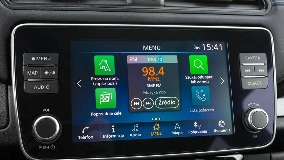 NISSAN Leaf -