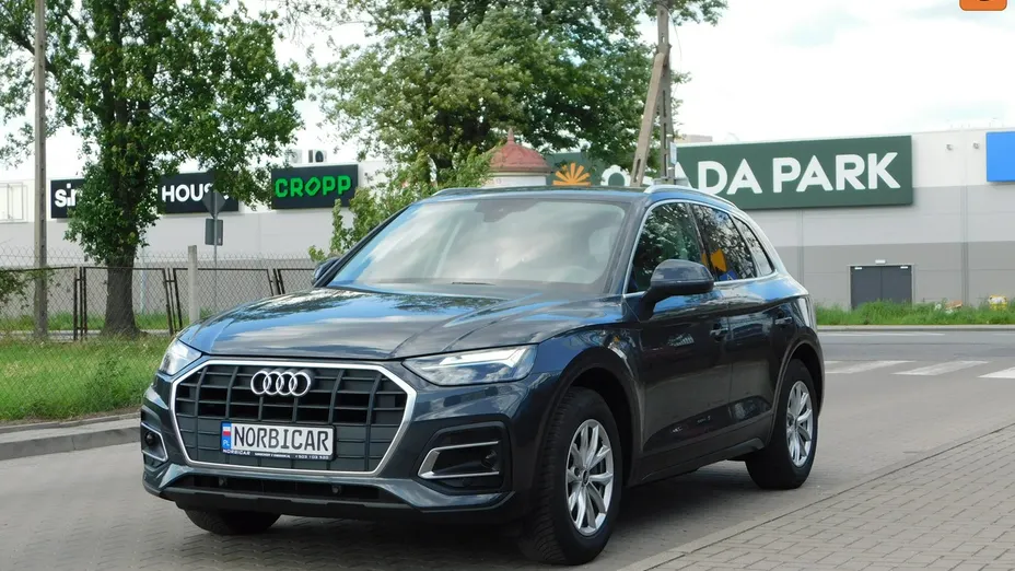 AUDI Q5 -
