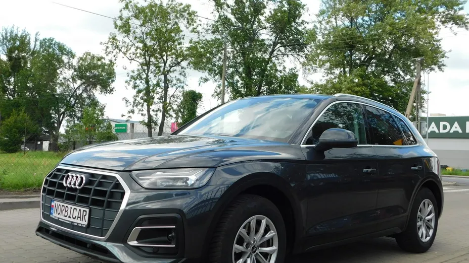 AUDI Q5 -