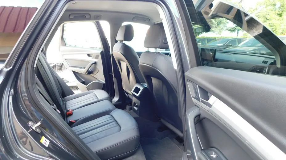 AUDI Q5 -