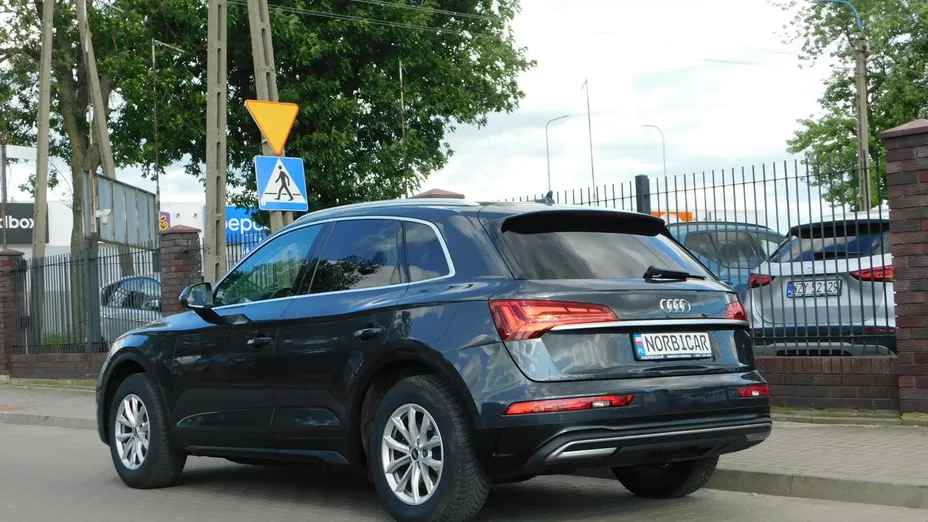 AUDI Q5 -