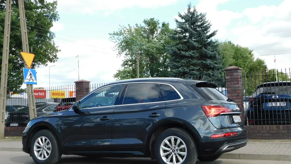 AUDI Q5 -