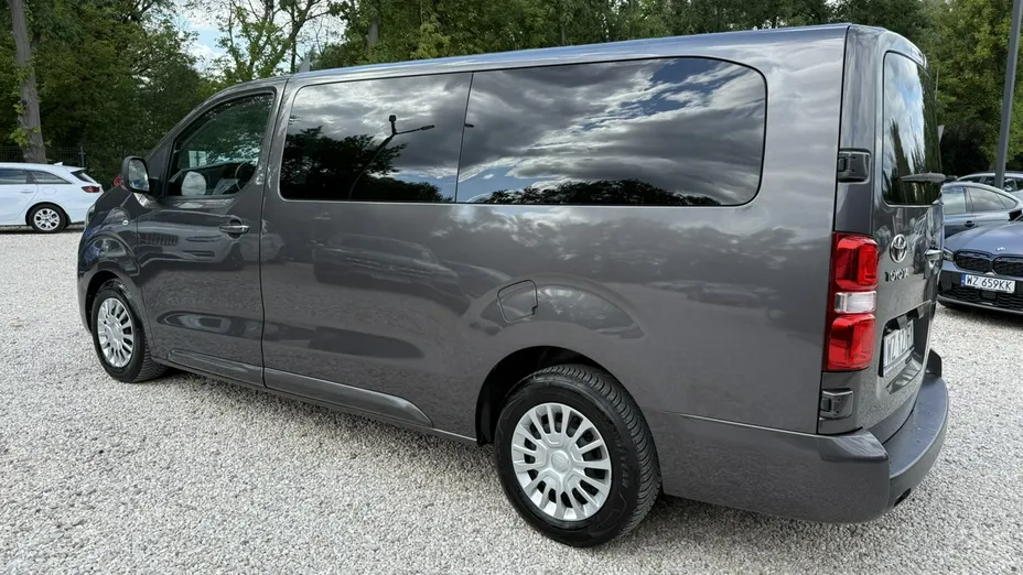 TOYOTA Proace Verso -