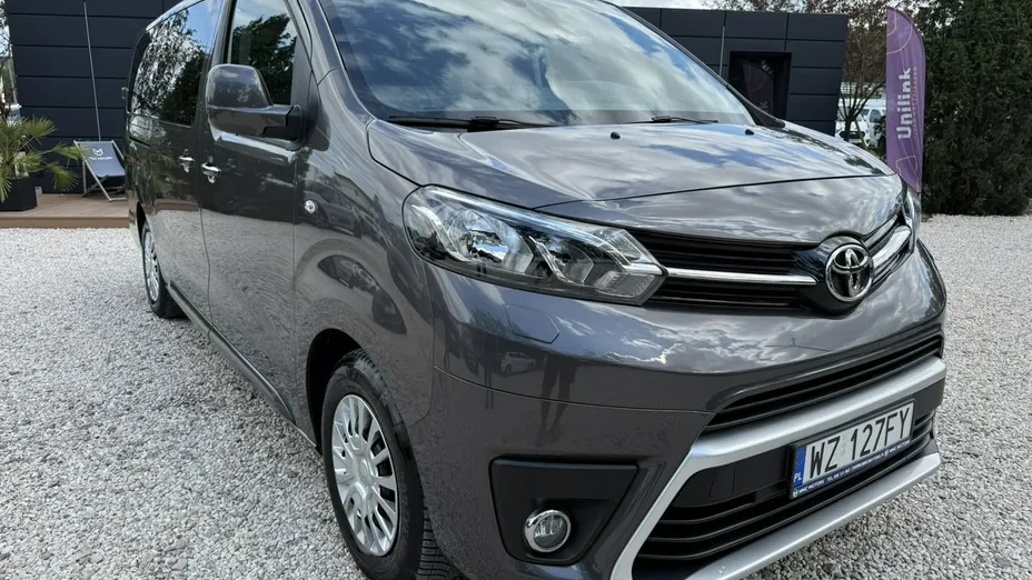 TOYOTA Proace Verso -