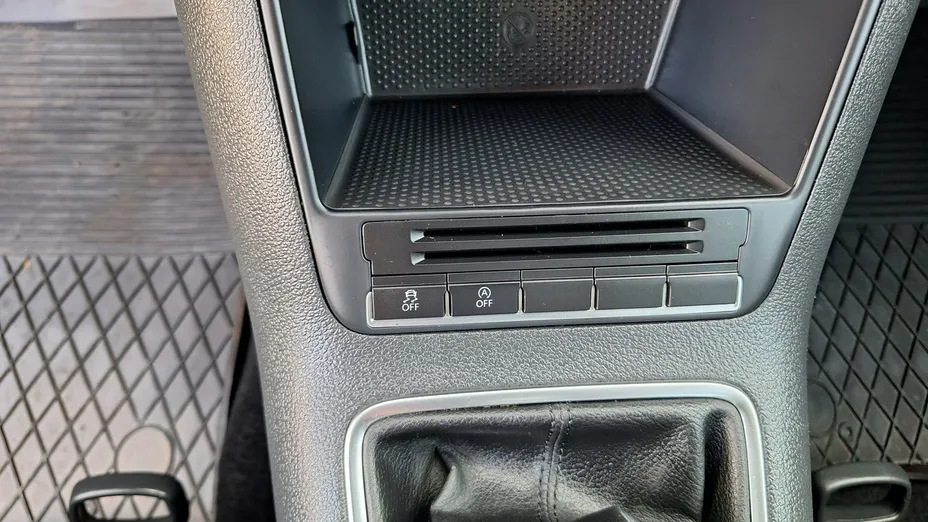 VOLKSWAGEN Tiguan -