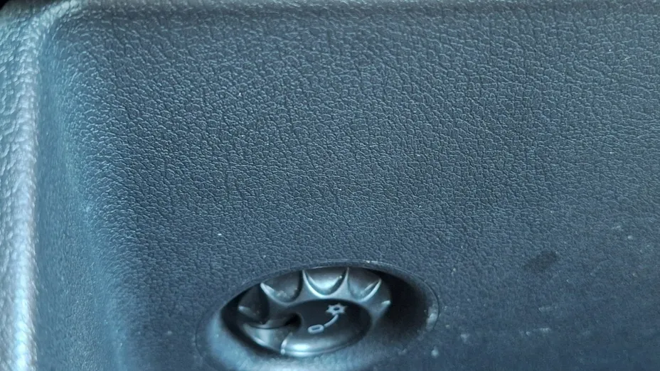 VOLKSWAGEN Tiguan -