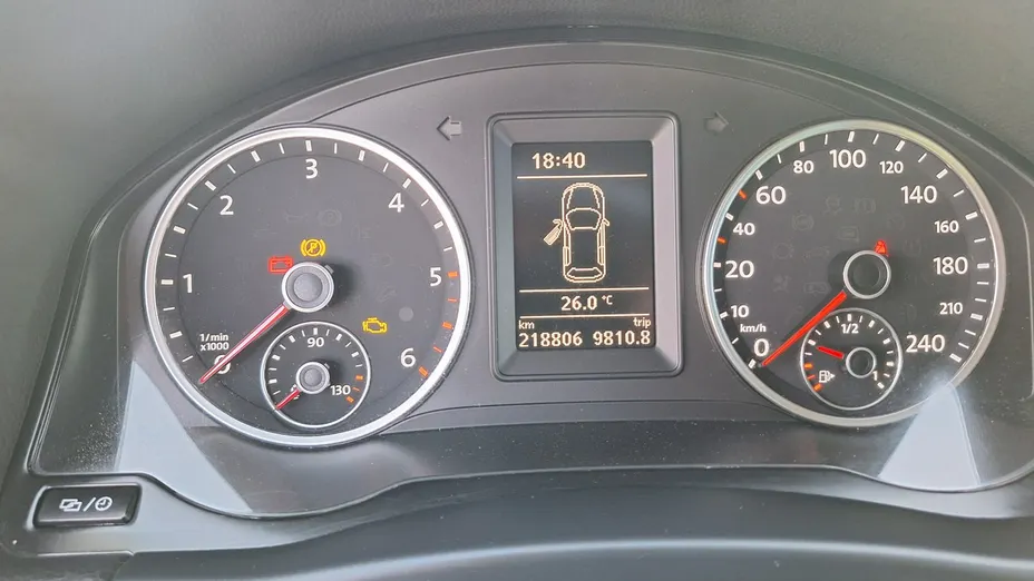 VOLKSWAGEN Tiguan -