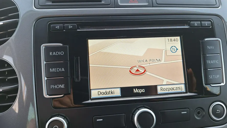 VOLKSWAGEN Tiguan -