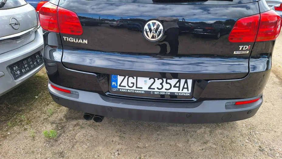 VOLKSWAGEN Tiguan -