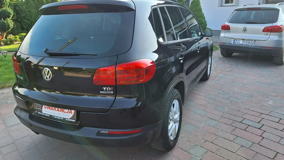 VOLKSWAGEN Tiguan -