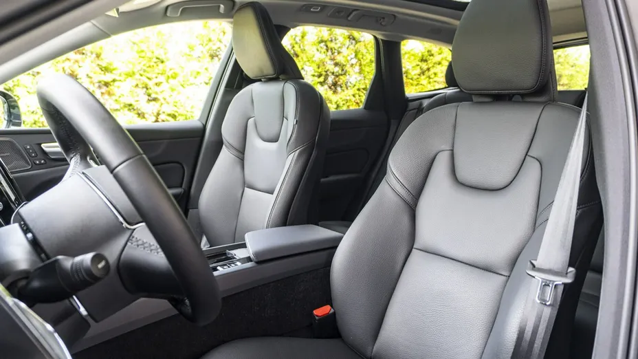 VOLVO XC60 -