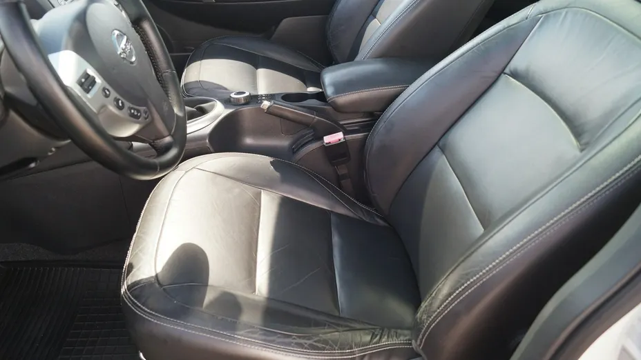NISSAN Qashqai+2 -