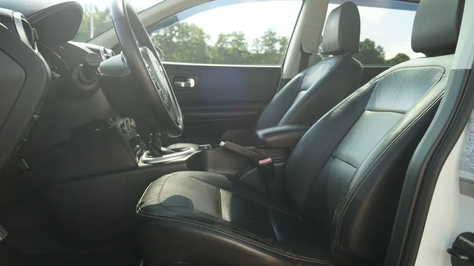 NISSAN Qashqai+2 -