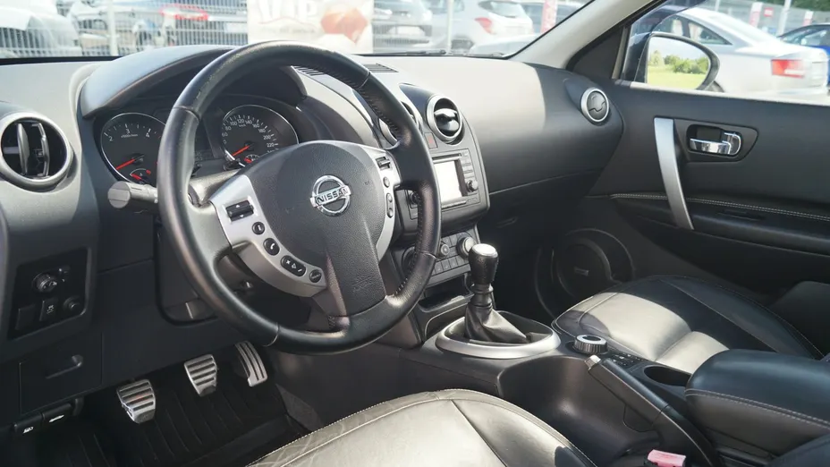 NISSAN Qashqai+2 -