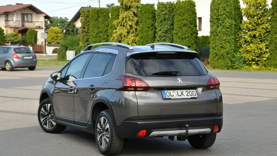 PEUGEOT 2008 -