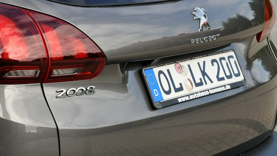PEUGEOT 2008 -