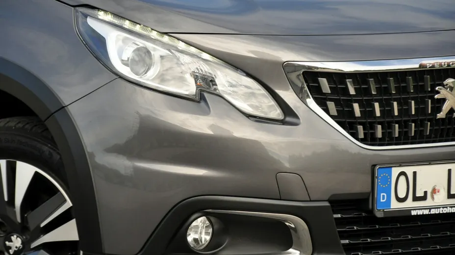 PEUGEOT 2008 -