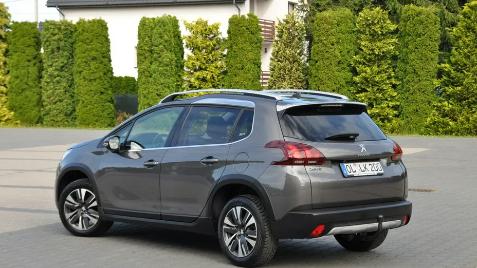 PEUGEOT 2008 -