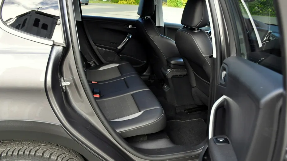 PEUGEOT 2008 -