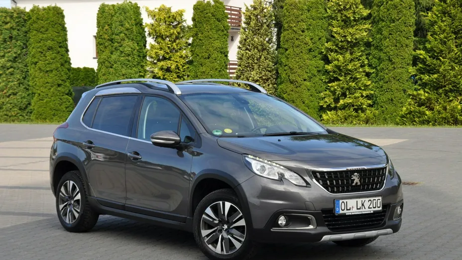PEUGEOT 2008 -