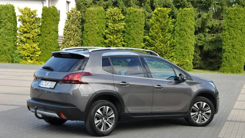 PEUGEOT 2008 -