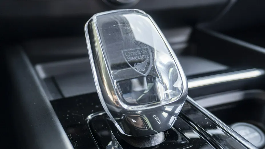 VOLVO XC60 -