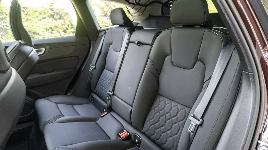 VOLVO XC60 -
