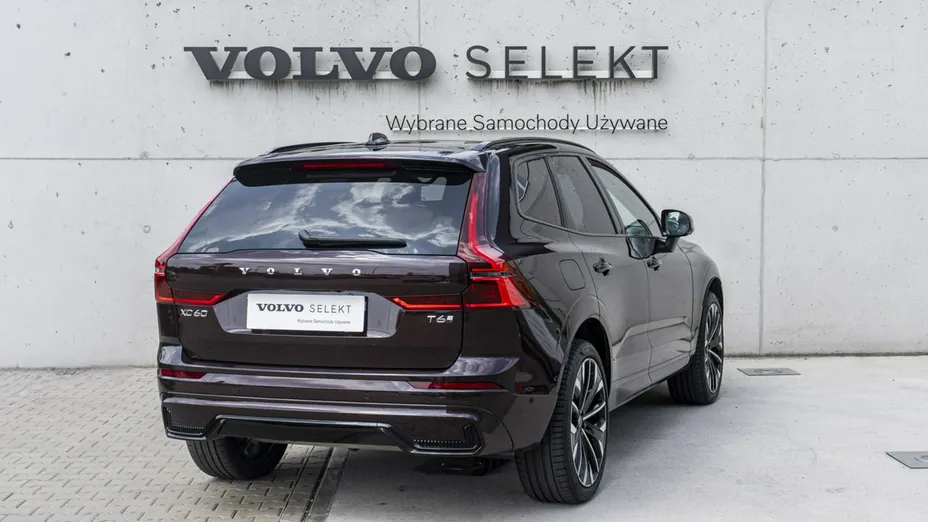 VOLVO XC60 -