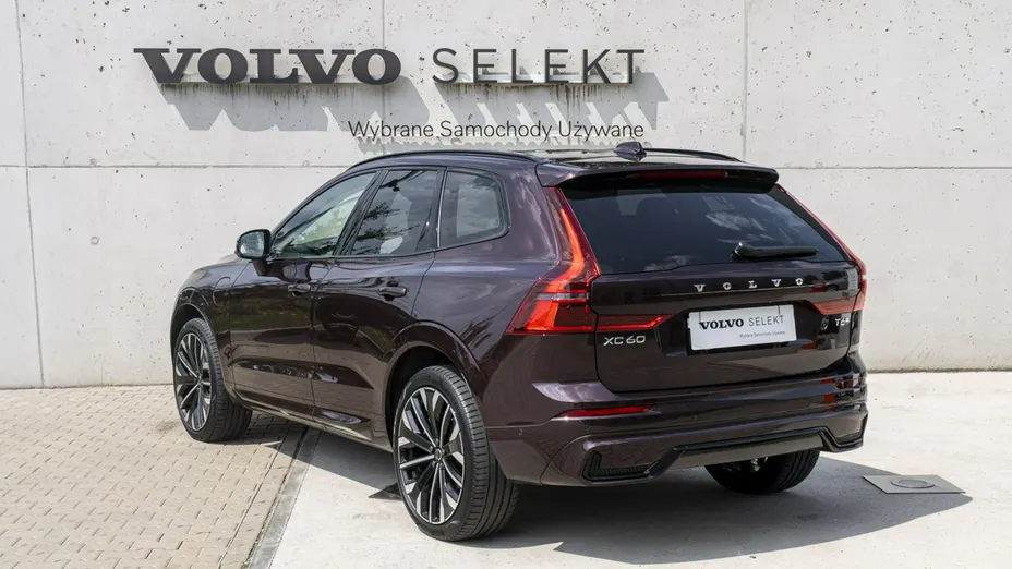 VOLVO XC60 -