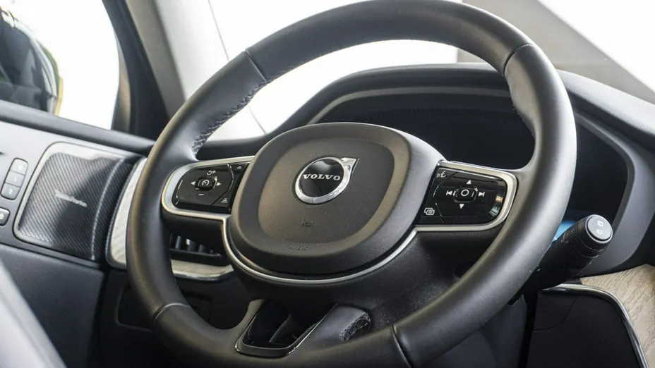 VOLVO XC60 -