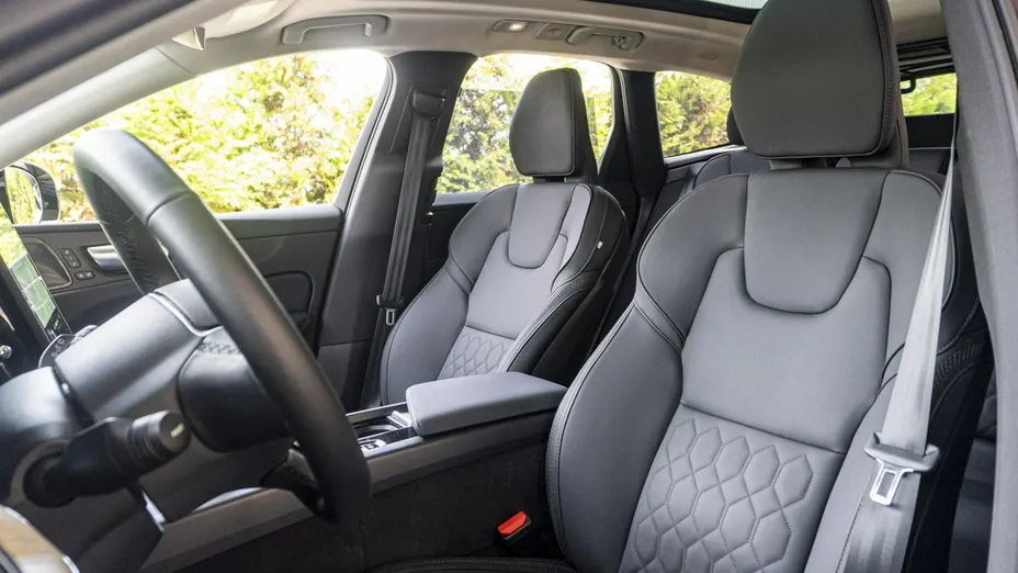 VOLVO XC60 -