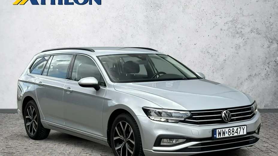 VOLKSWAGEN Passat -