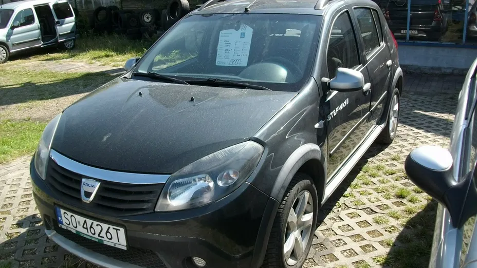 DACIA Sandero -
