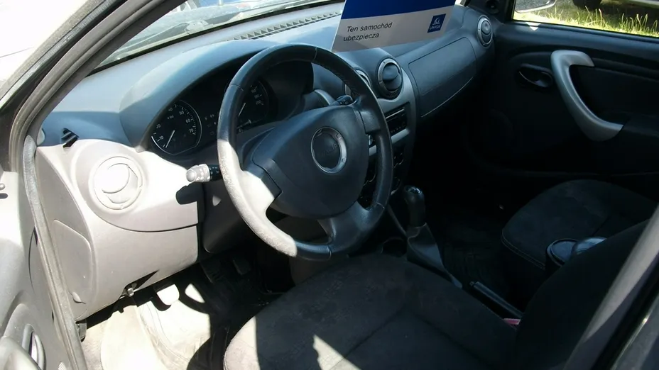 DACIA Sandero -