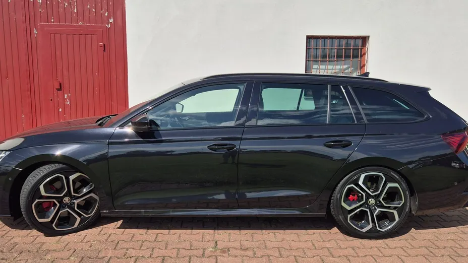 SKODA Octavia -