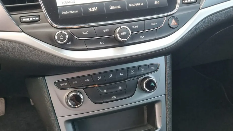 OPEL Astra -
