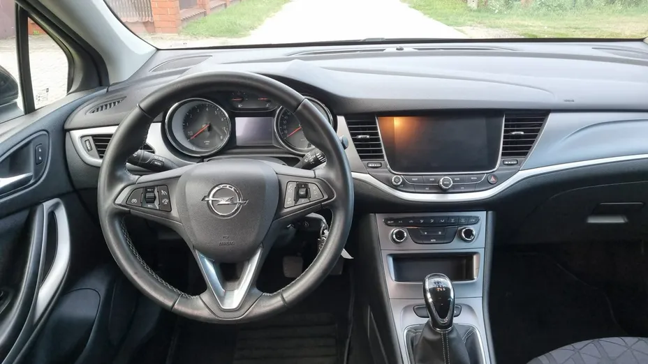 OPEL Astra -
