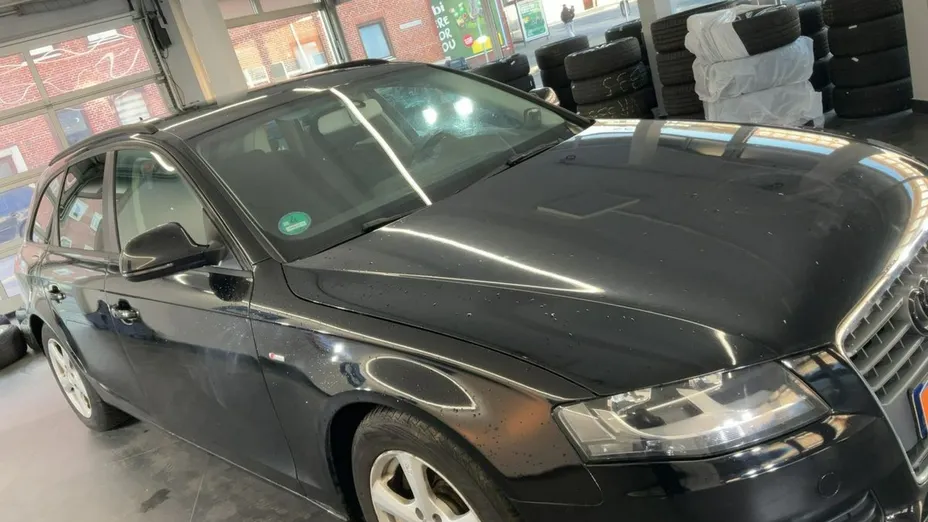 AUDI A4 -