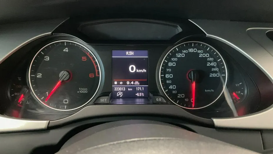 AUDI A4 -