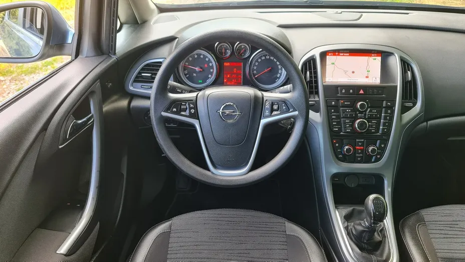 OPEL Astra -