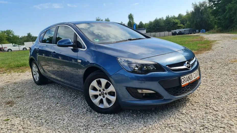 OPEL Astra -