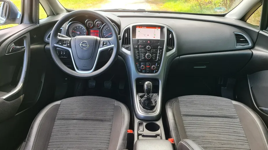 OPEL Astra -