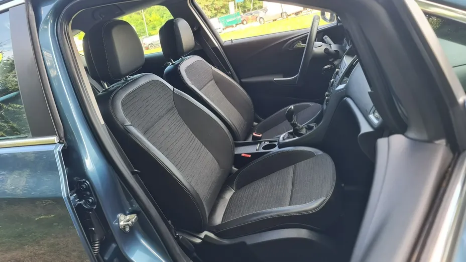 OPEL Astra -