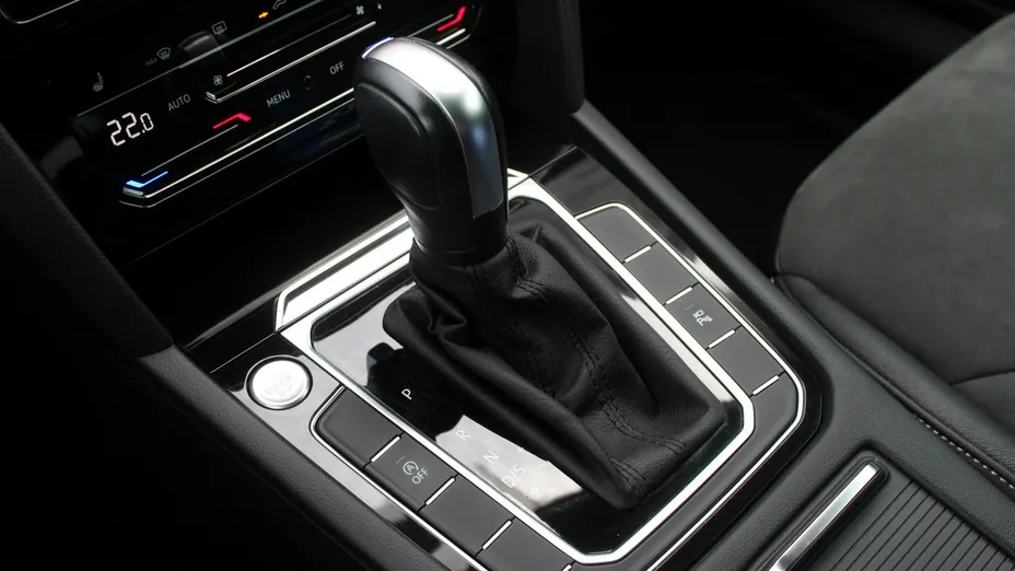 VOLKSWAGEN Arteon -