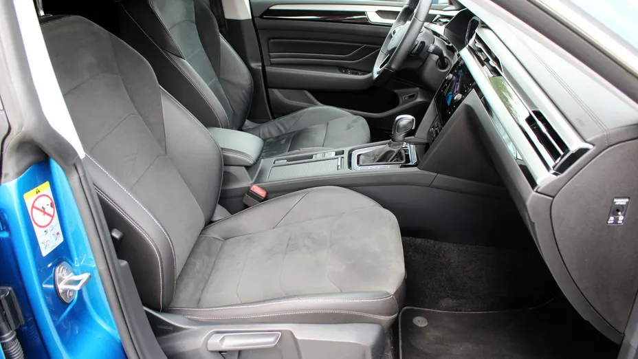 VOLKSWAGEN Arteon -