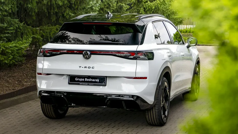VOLKSWAGEN T-ROC -